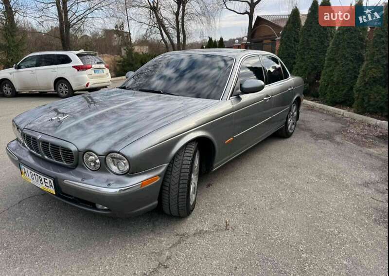 Jaguar XJ 2003