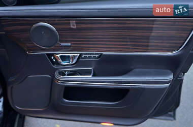 Седан Jaguar XJ 2014 в 