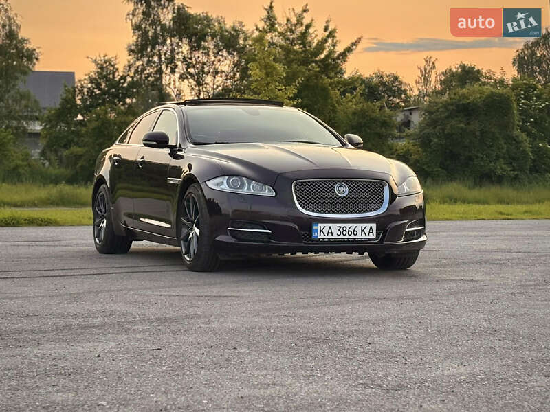 Jaguar XJ 2011