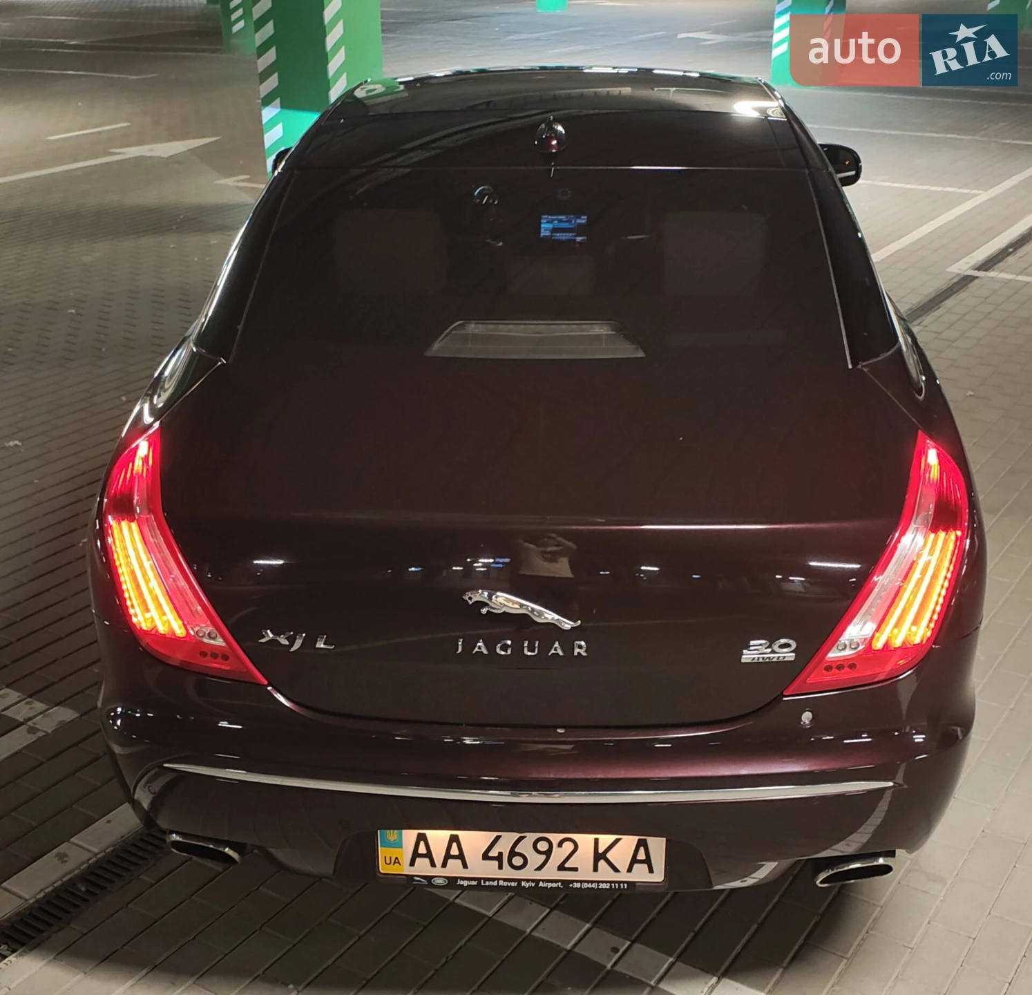 2013 Jaguar XJ - мініатюра 18