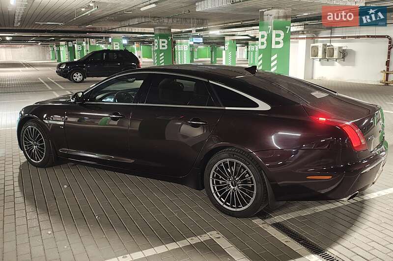 Седан Jaguar XJ 2013 в Киеве фото 7 Седан Jaguar XJ 2013 в Киеве