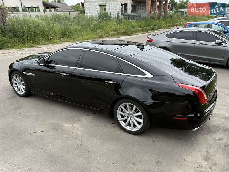 Седан Jaguar XJ 2014 в Борисполе