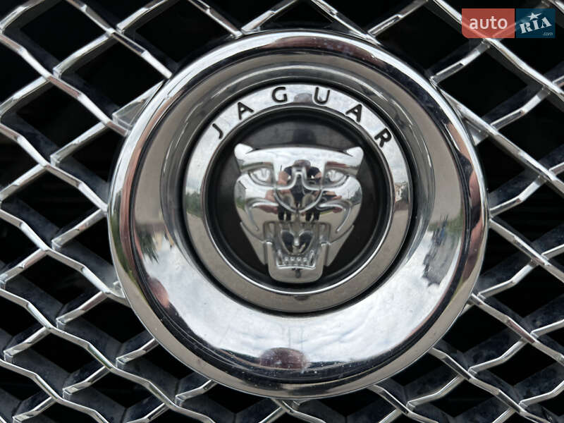 Седан Jaguar XJ 2014 в Борисполе