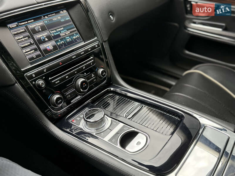 Седан Jaguar XJ 2014 в Борисполе