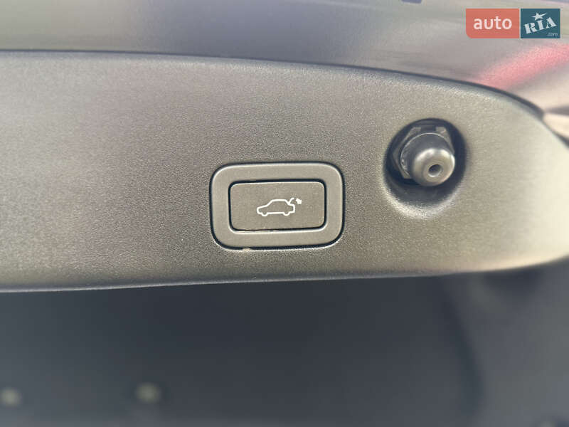 Седан Jaguar XJ 2014 в Борисполе
