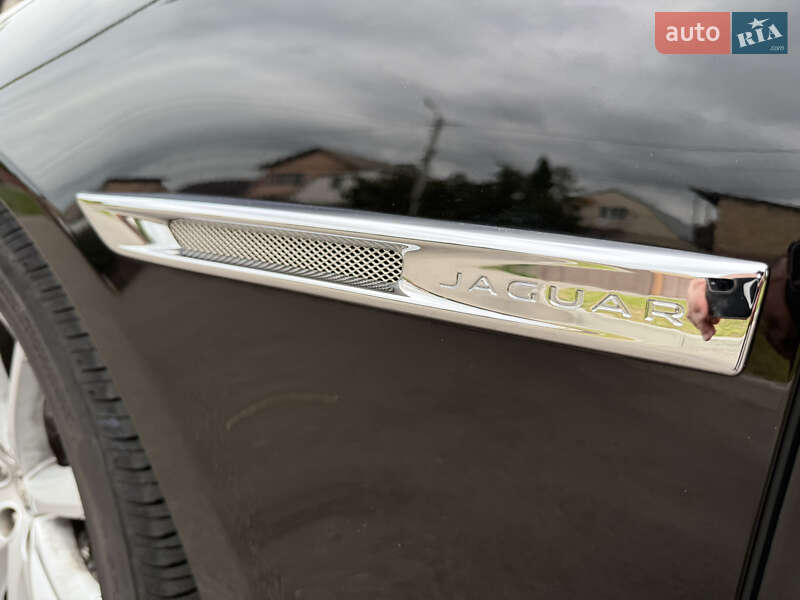 Седан Jaguar XJ 2014 в Борисполе