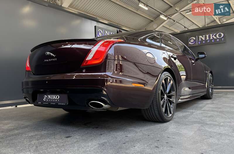 Седан Jaguar XJ 2016 в Киеве