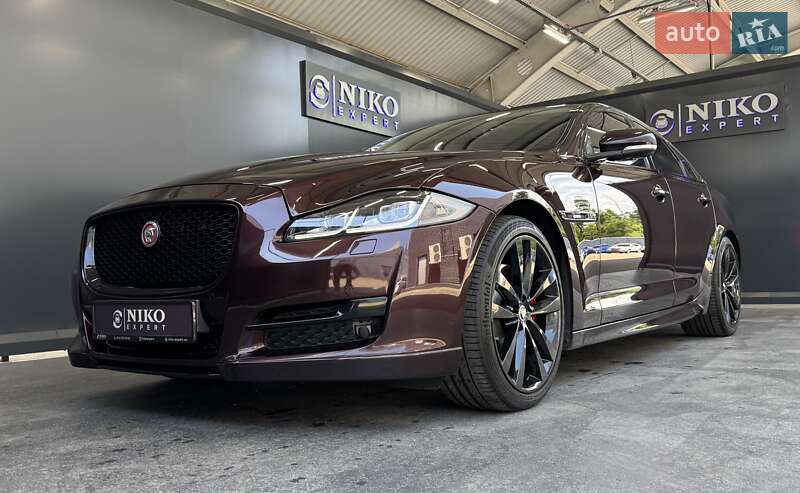 Седан Jaguar XJ 2016 в Киеве