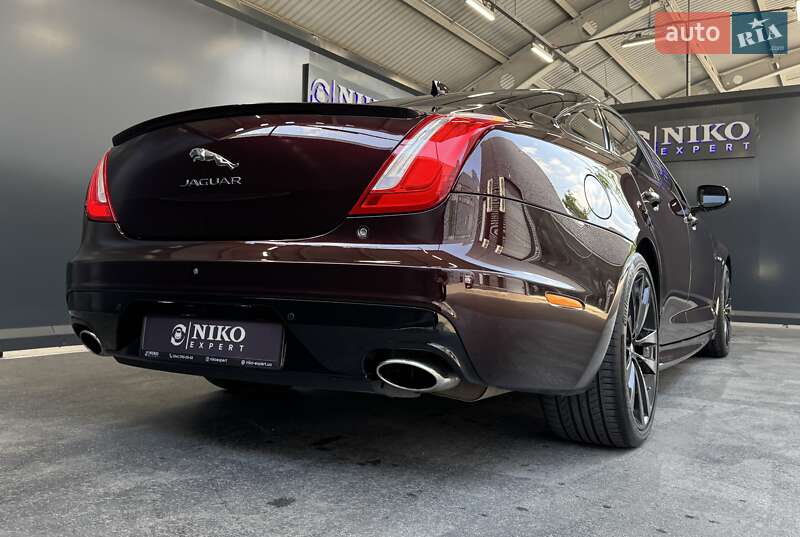 Седан Jaguar XJ 2016 в Киеве