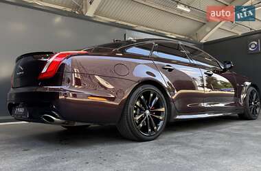 Седан Jaguar XJ 2016 в 