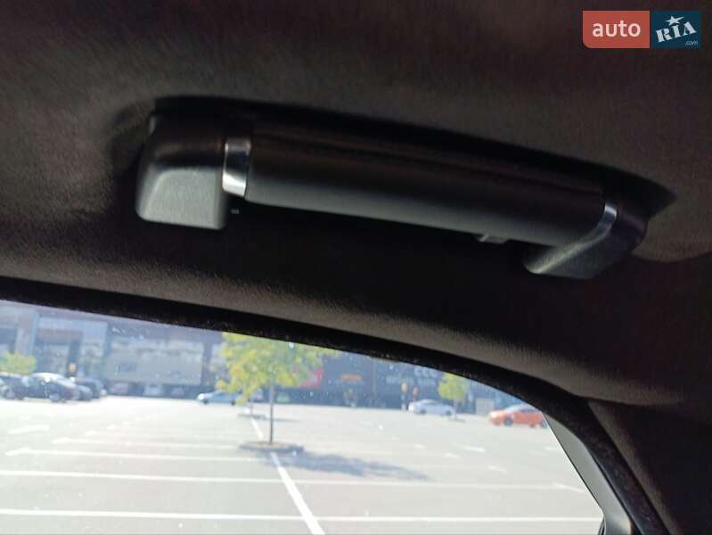 Седан Jaguar XJ 2013 в Киеве фото 11 Седан Jaguar XJ 2013 в Киеве