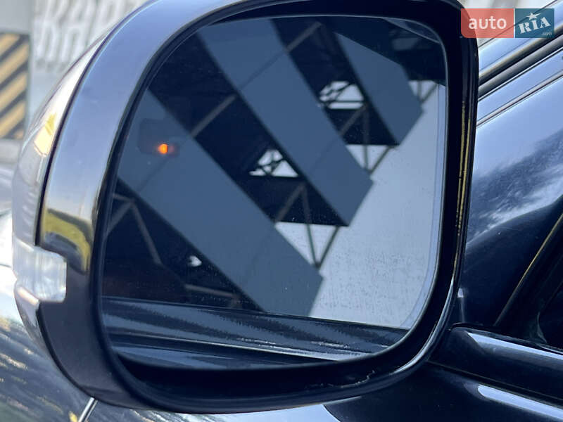 Седан Jaguar XJ 2013 в Києві