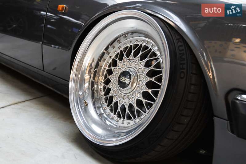 Седан Jaguar XJ 1993 в Луцьку