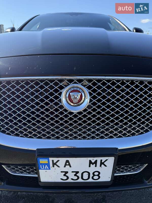 Седан Jaguar XJ 2015 в Киеве фото 10 Седан Jaguar XJ 2015 в Киеве