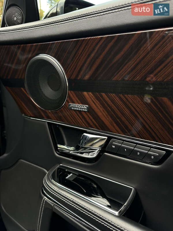 Седан Jaguar XJ 2013 в Києві