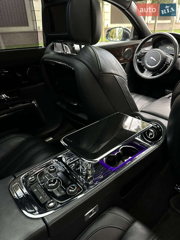 Седан Jaguar XJ 2013 в Києві