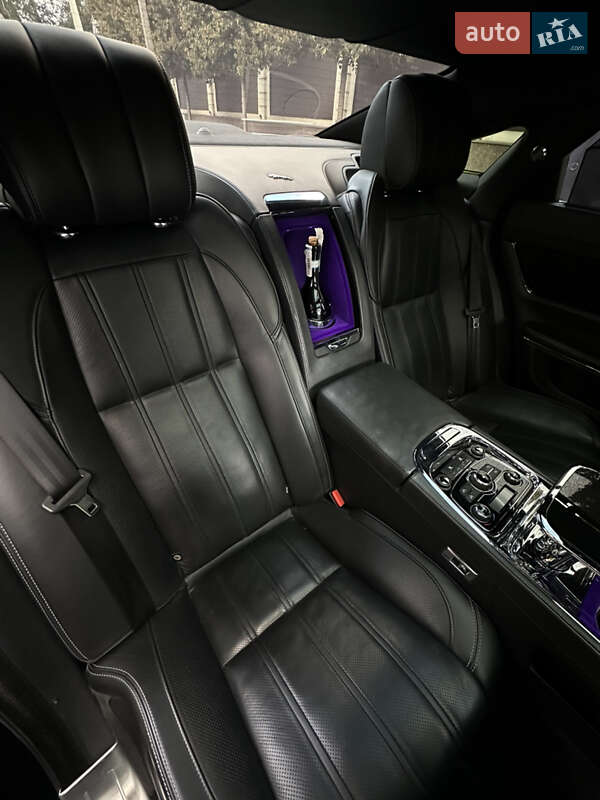 Седан Jaguar XJ 2013 в Києві