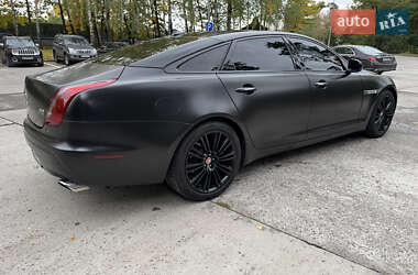 Седан Jaguar XJ 2015 в  фото 11 Седан Jaguar XJ 2015 в
