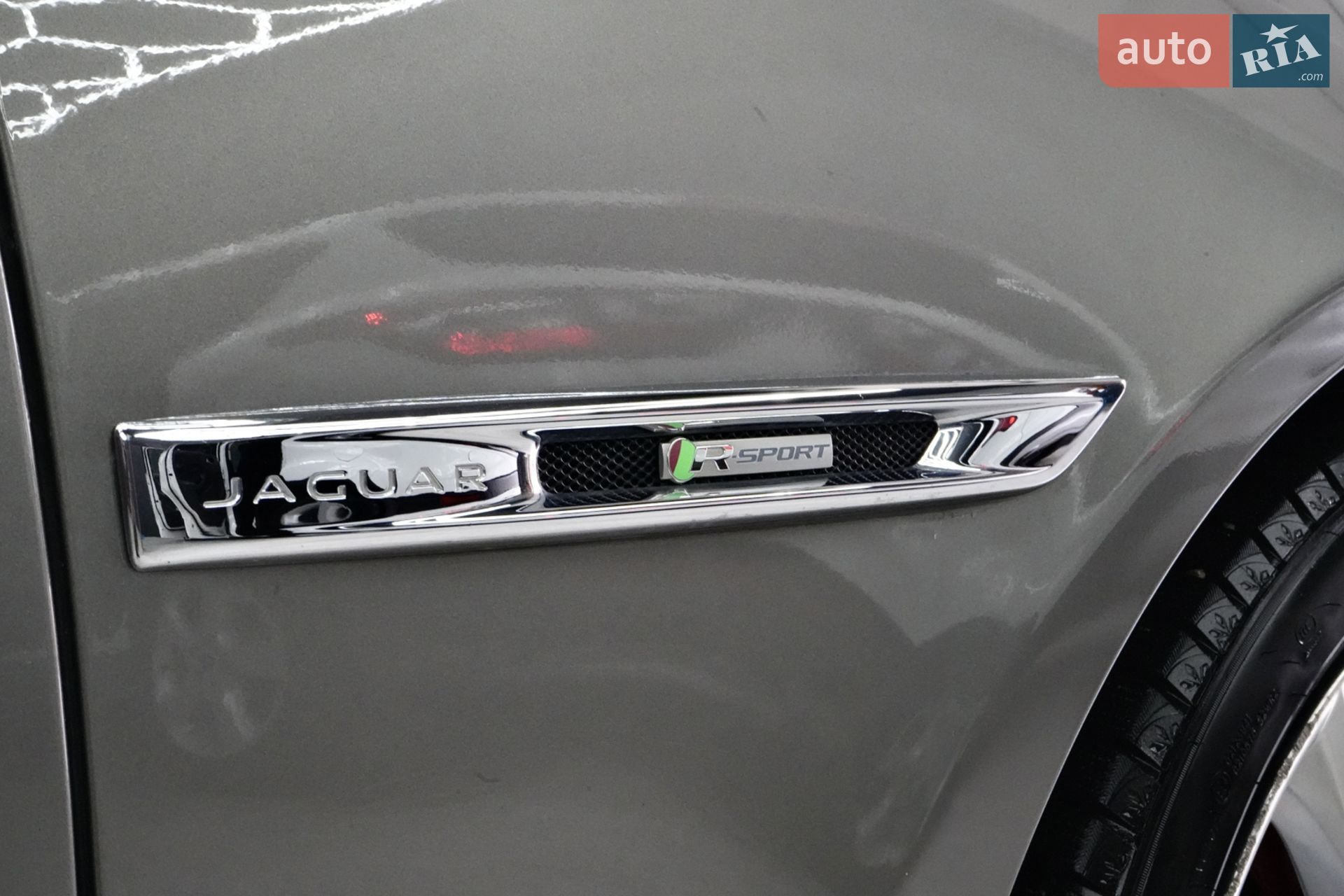 2017 Jaguar XJ - мініатюра 5