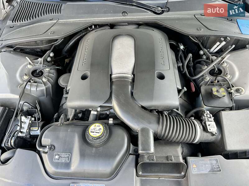 Седан Jaguar XJ 2008 в Києві