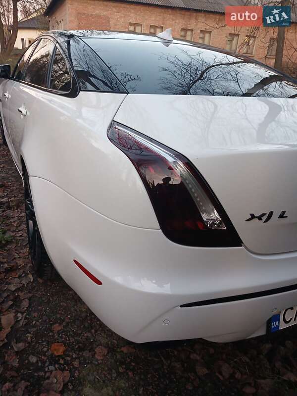 Седан Jaguar XJ 2013 в Черкассах
