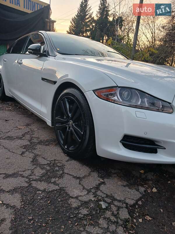 Седан Jaguar XJ 2013 в Черкассах