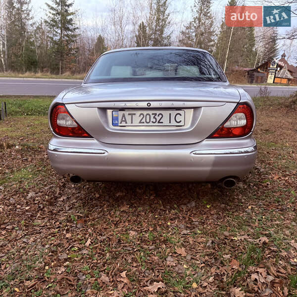 Седан Jaguar XJ 2003 в Ивано-Франковске