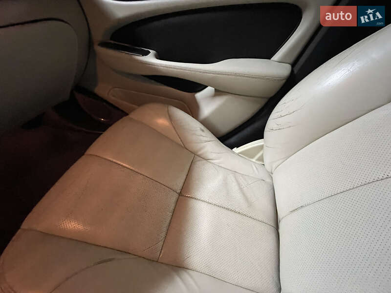 Седан Jaguar XJ 2003 в Ивано-Франковске