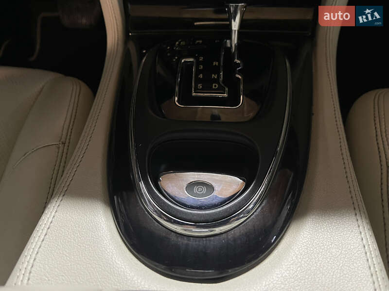 Седан Jaguar XJ 2003 в Ивано-Франковске