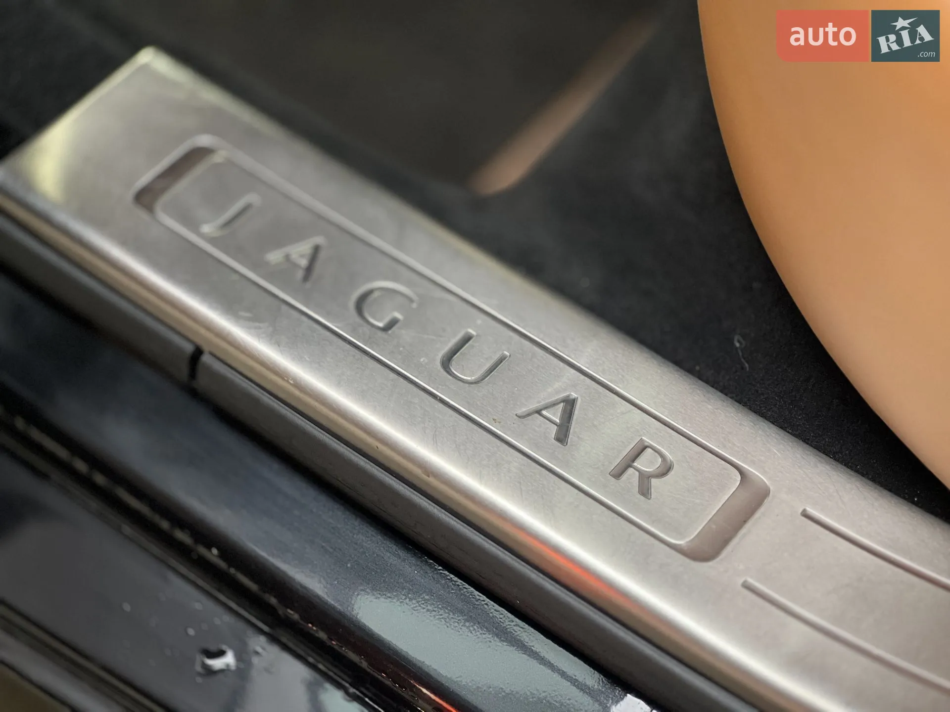 2010 Jaguar XJ - мініатюра 35