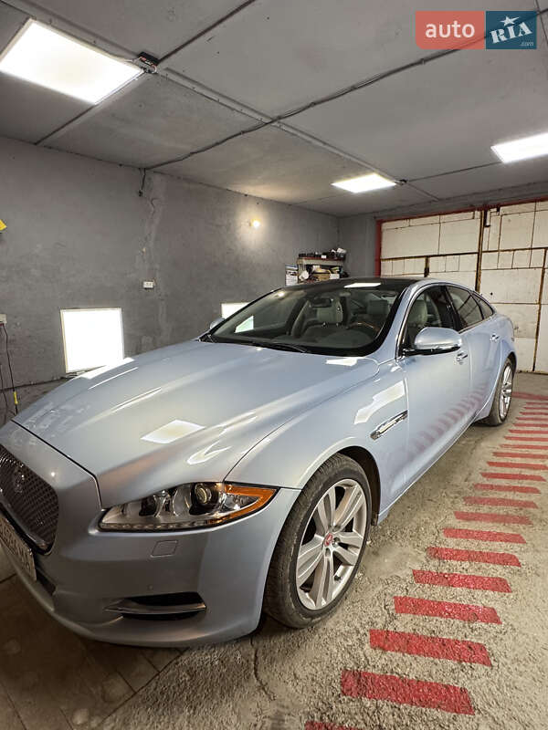 Седан Jaguar XJ 2014 в Шаргороді