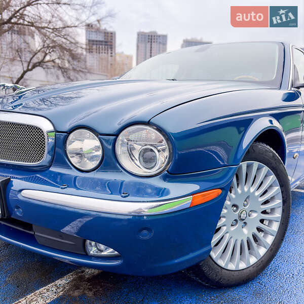 Седан Jaguar XJ 2007 в Киеве