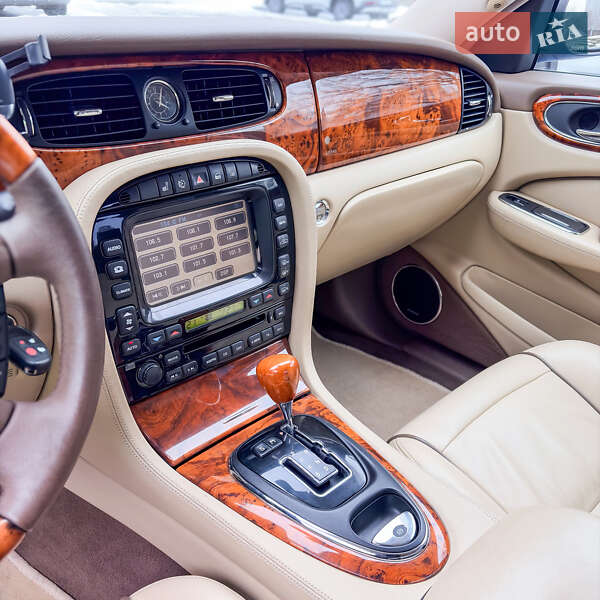 Седан Jaguar XJ 2007 в Киеве