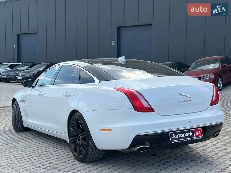Седан Jaguar XJ 2017 в Львове