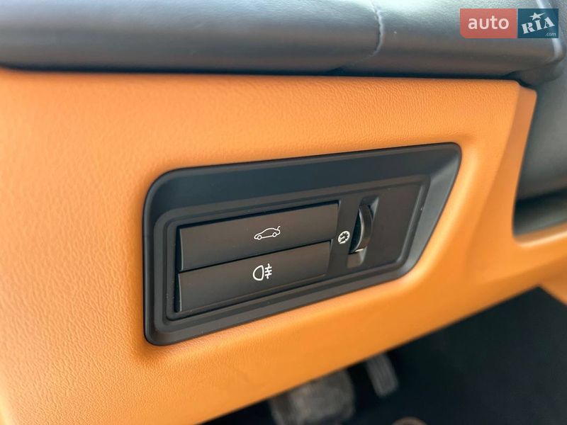 Седан Jaguar XJ 2017 в Львове