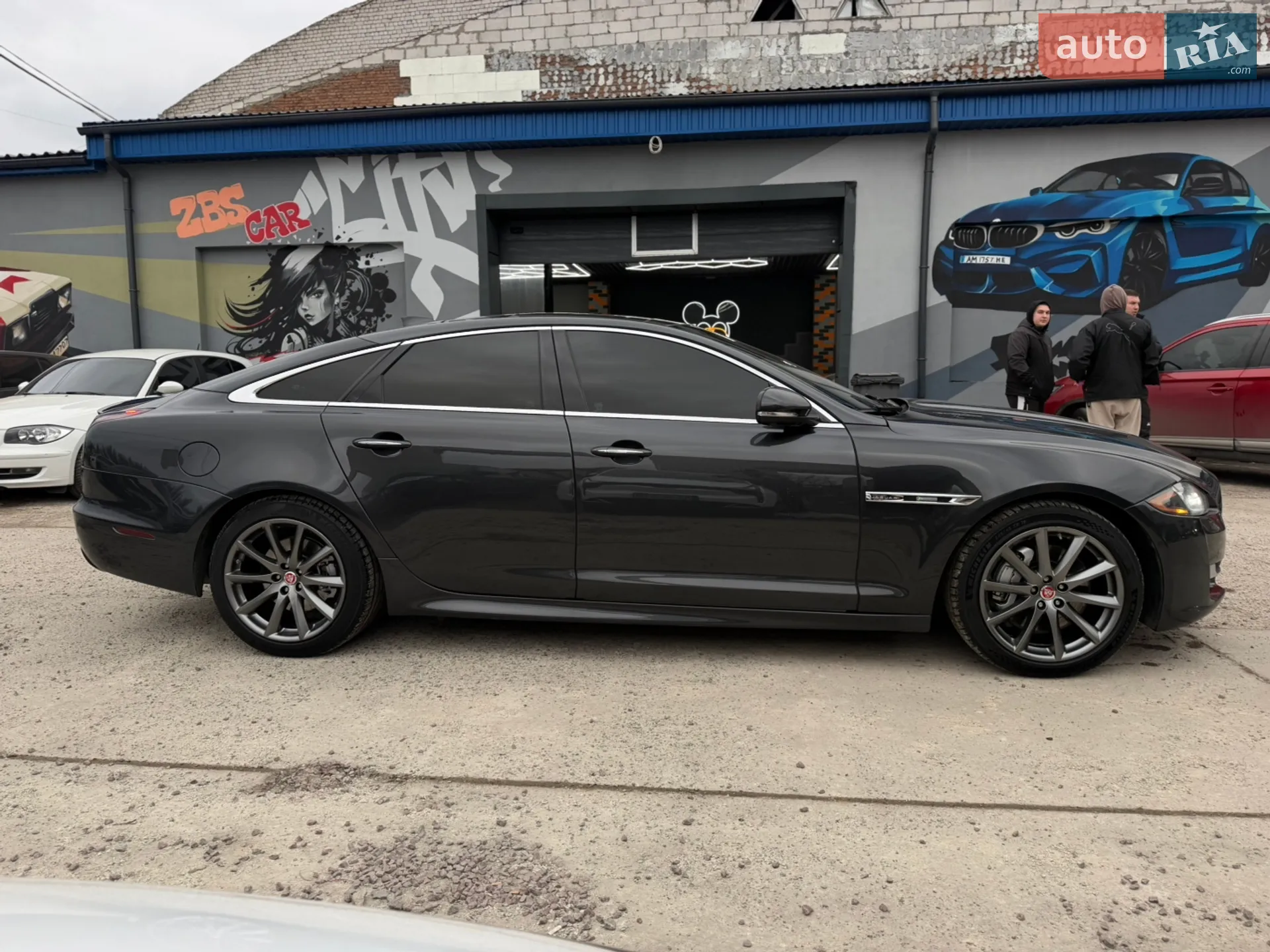 2016 Jaguar XJ - мініатюра 7