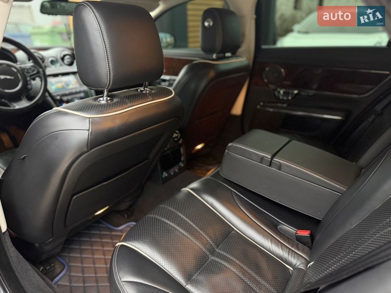 Седан Jaguar XJ 2016 в Житомире