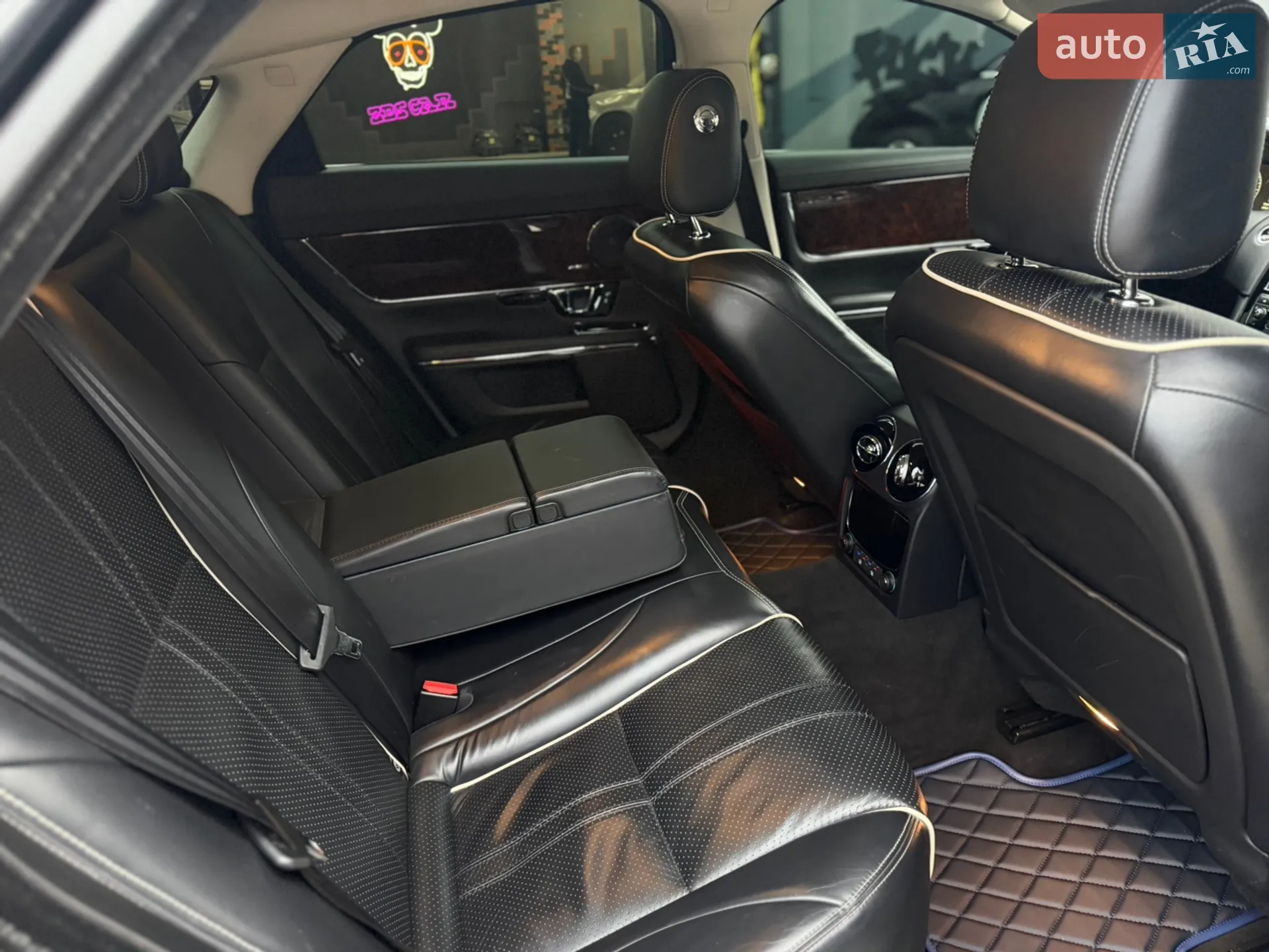 2016 Jaguar XJ - мініатюра 58