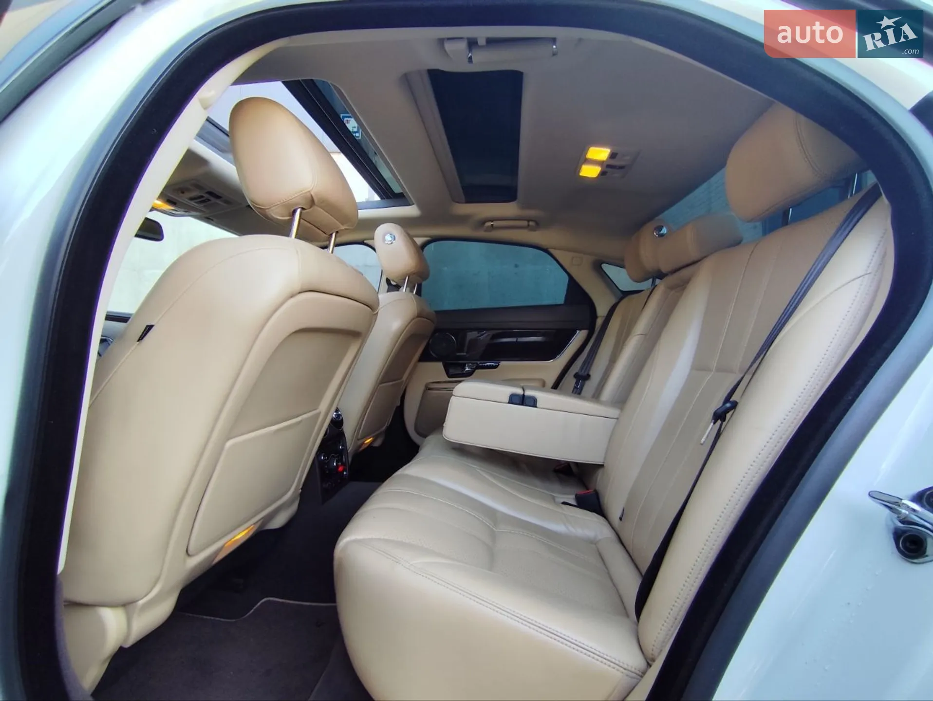 2013 Jaguar XJ - мініатюра 16