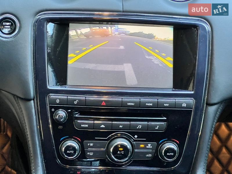 Седан Jaguar XJ 2013 в Києві