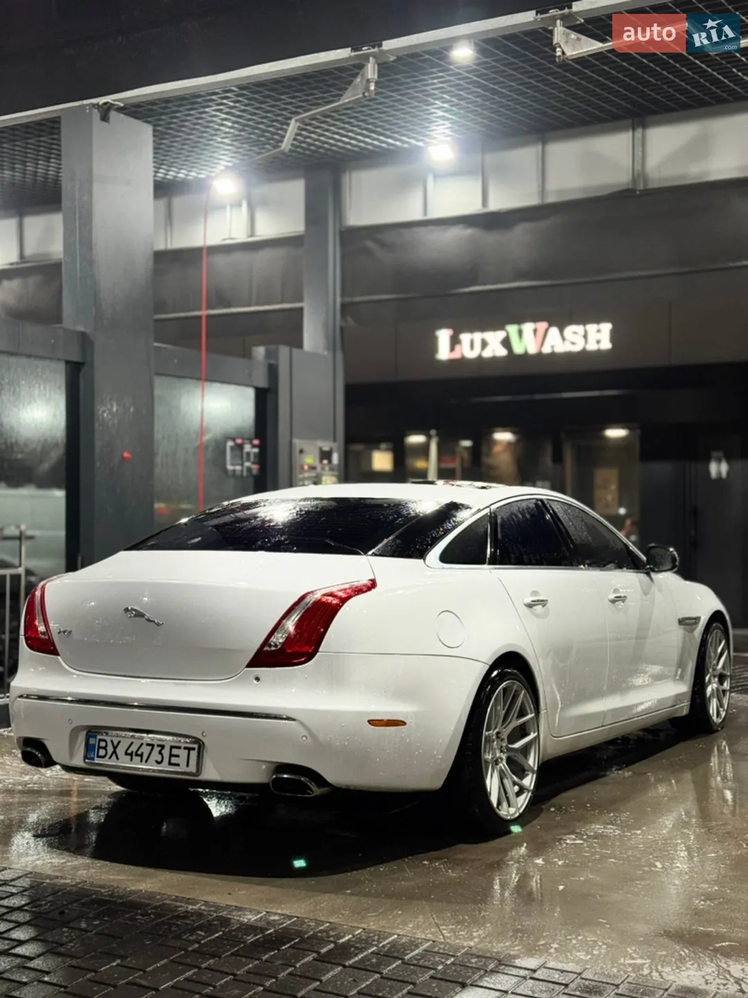 2011 Jaguar XJ - мініатюра 5