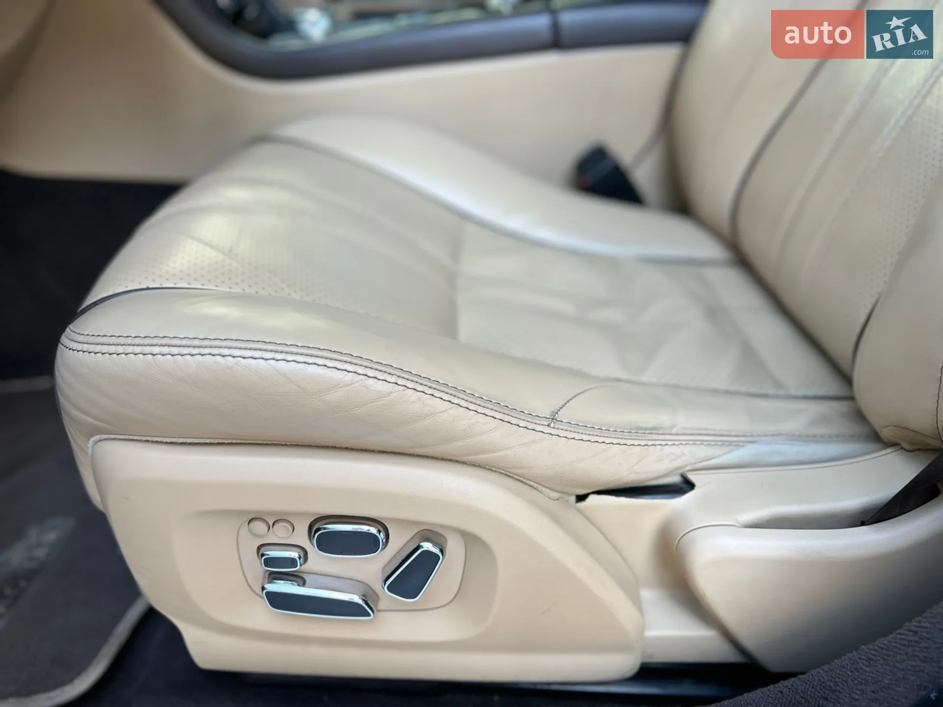 2010 Jaguar XJ - мініатюра 46