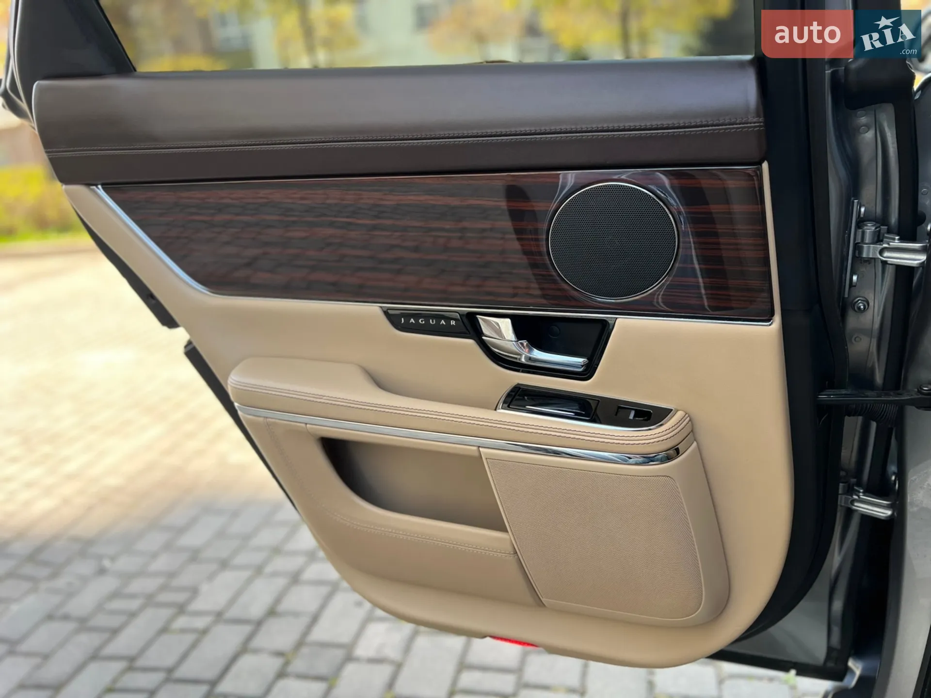 2010 Jaguar XJ - мініатюра 61