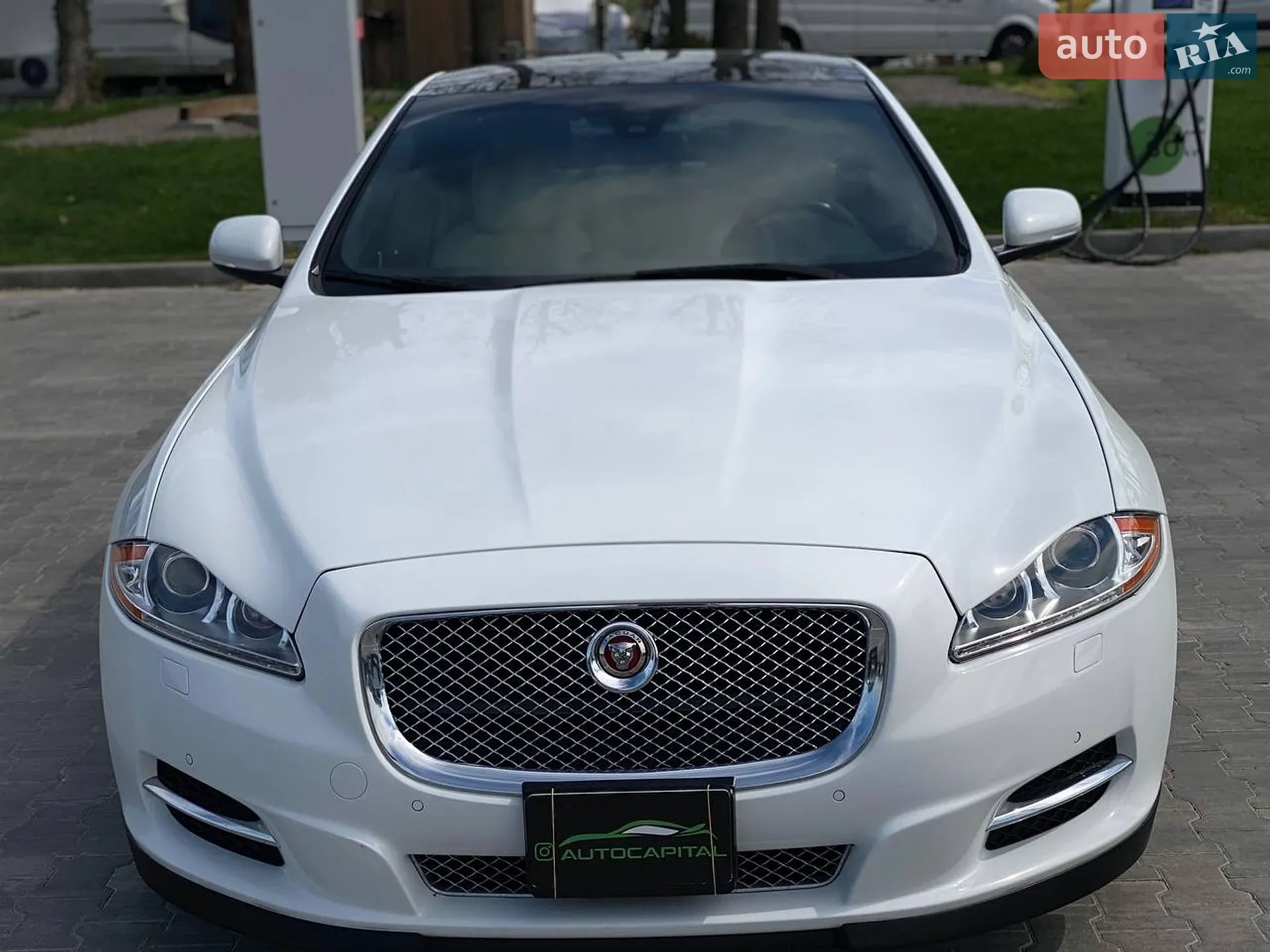2015 Jaguar XJ - мініатюра 5