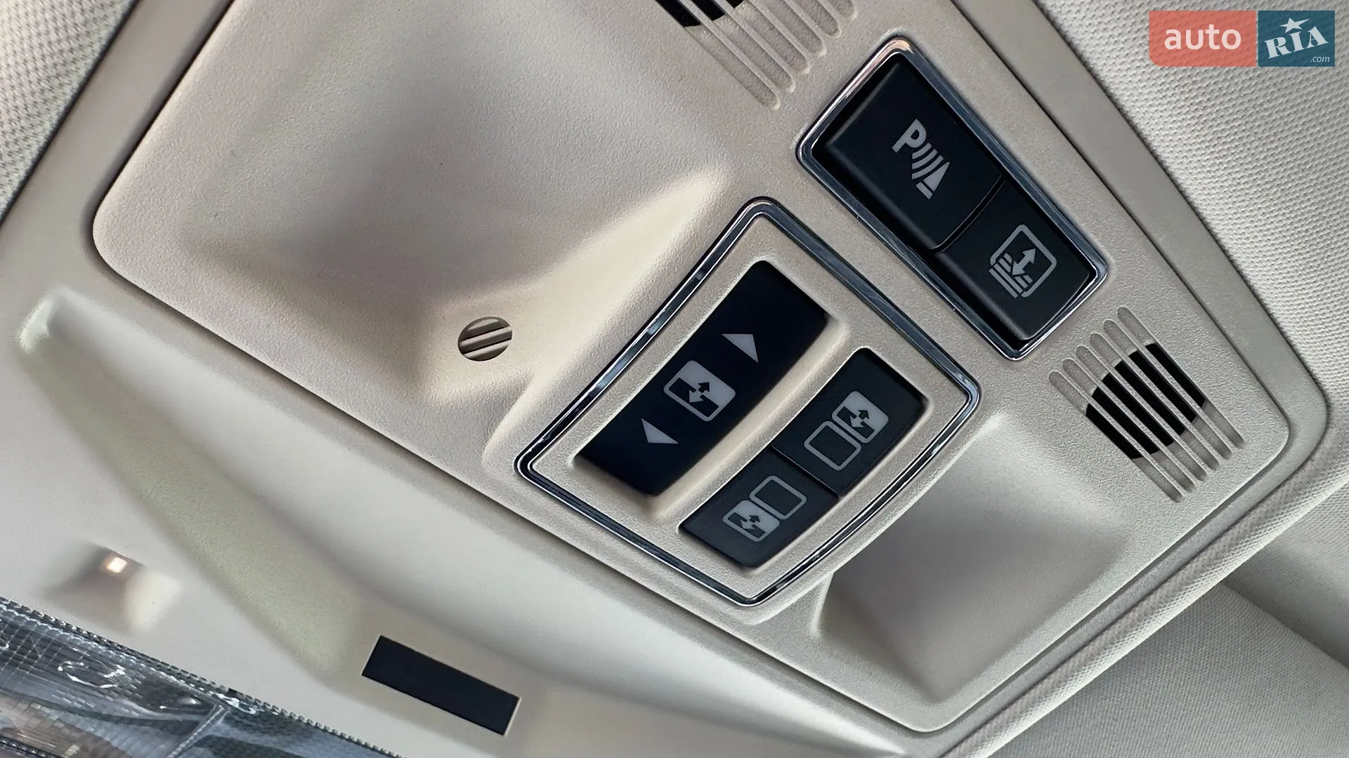 2015 Jaguar XJ - мініатюра 23