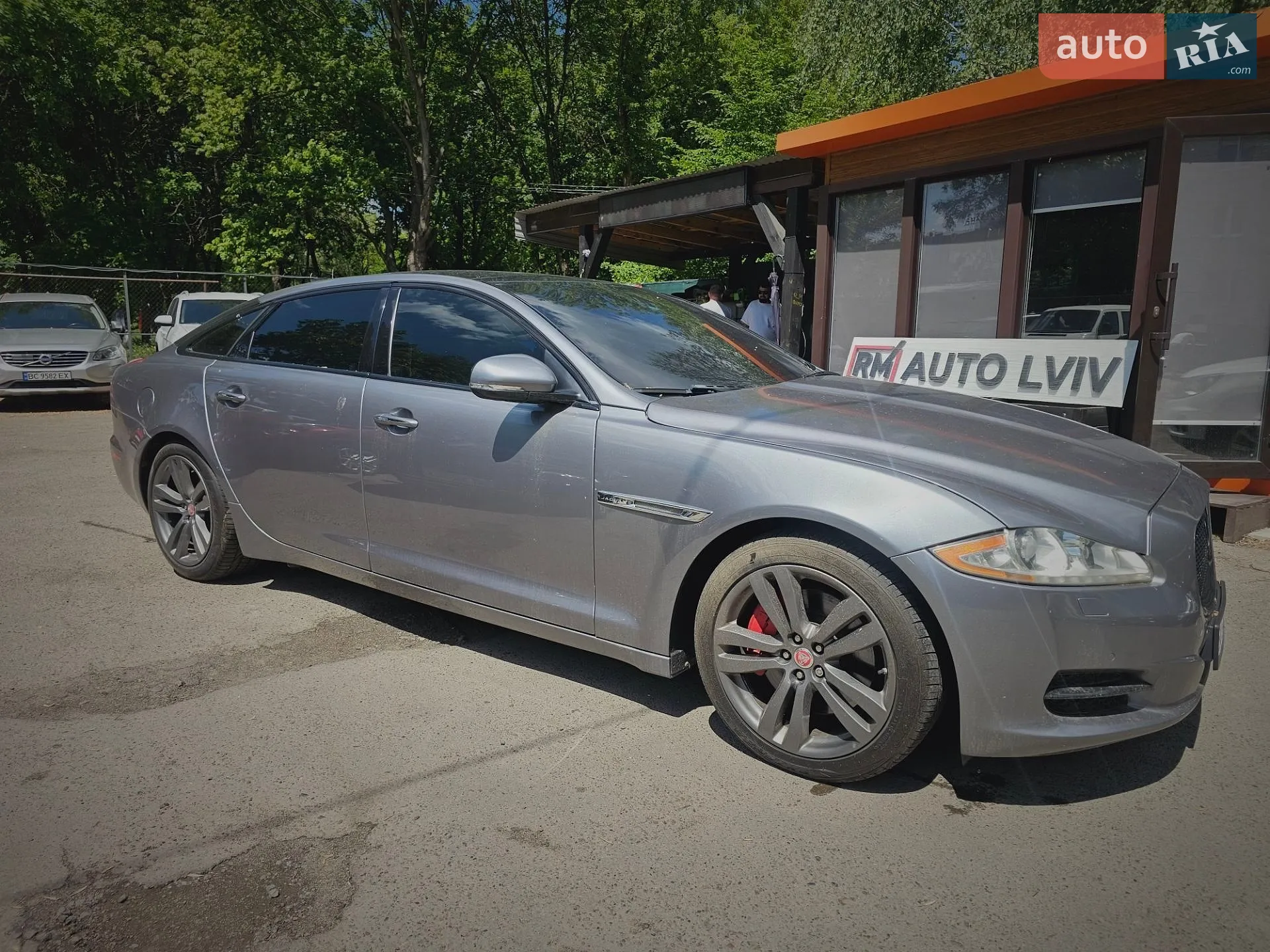 2013 Jaguar XJ - мініатюра 4