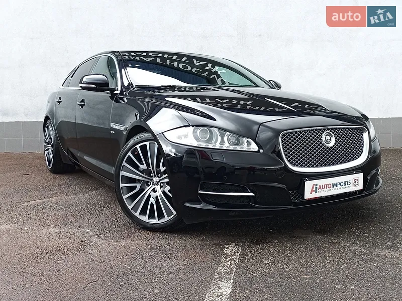 Jaguar XJ