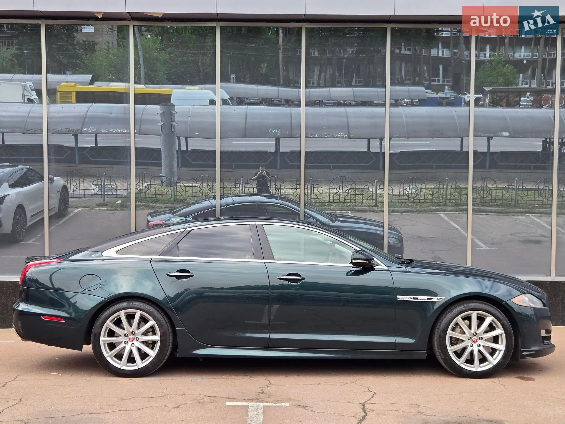2016 Jaguar XJ - мініатюра 5