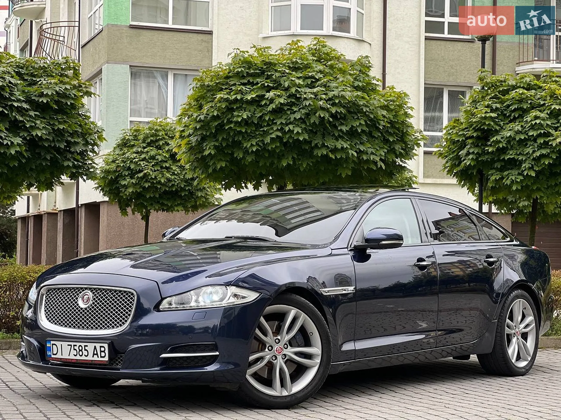 2014 Jaguar XJ - мініатюра 12