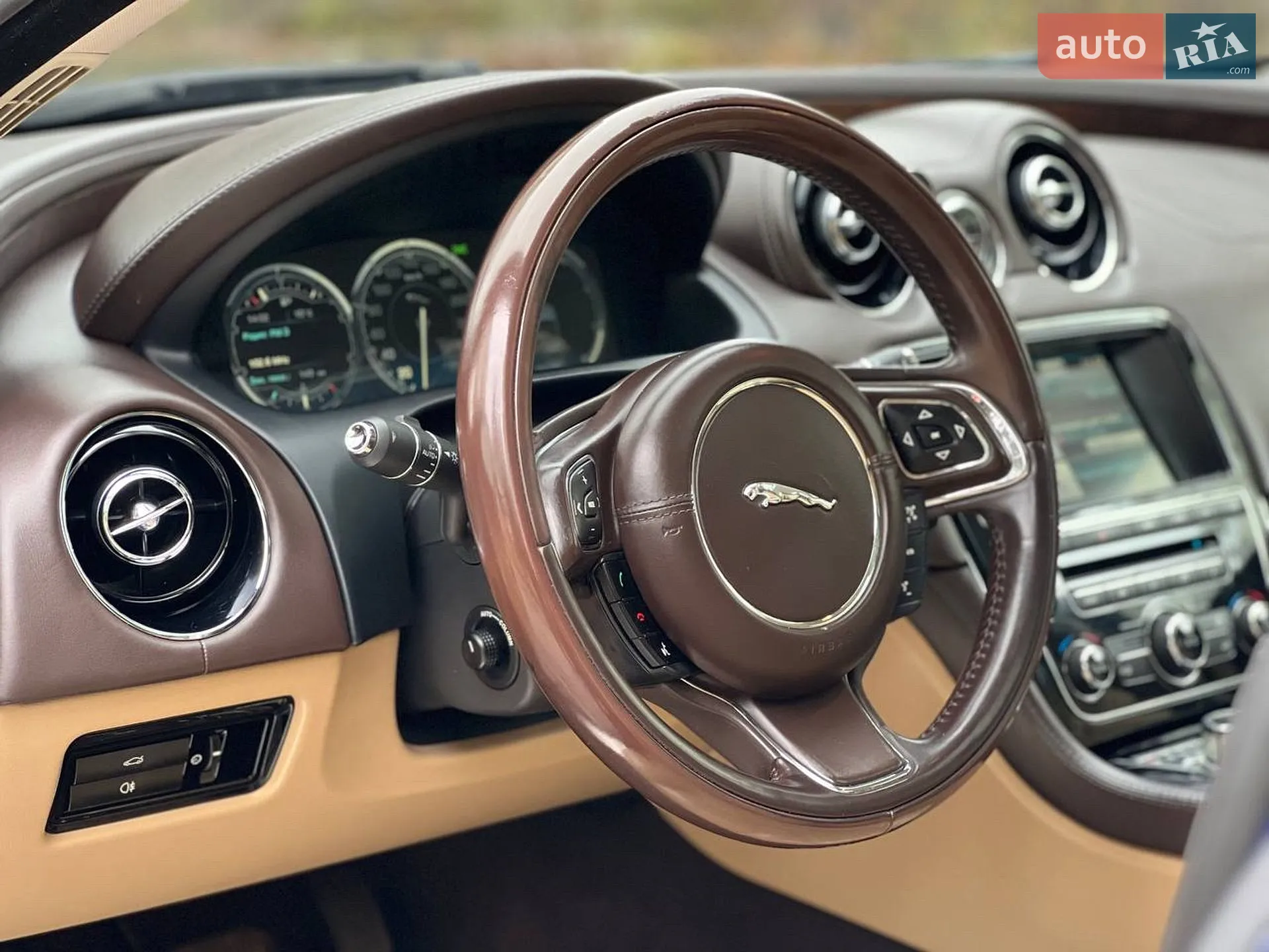 2014 Jaguar XJ - мініатюра 33